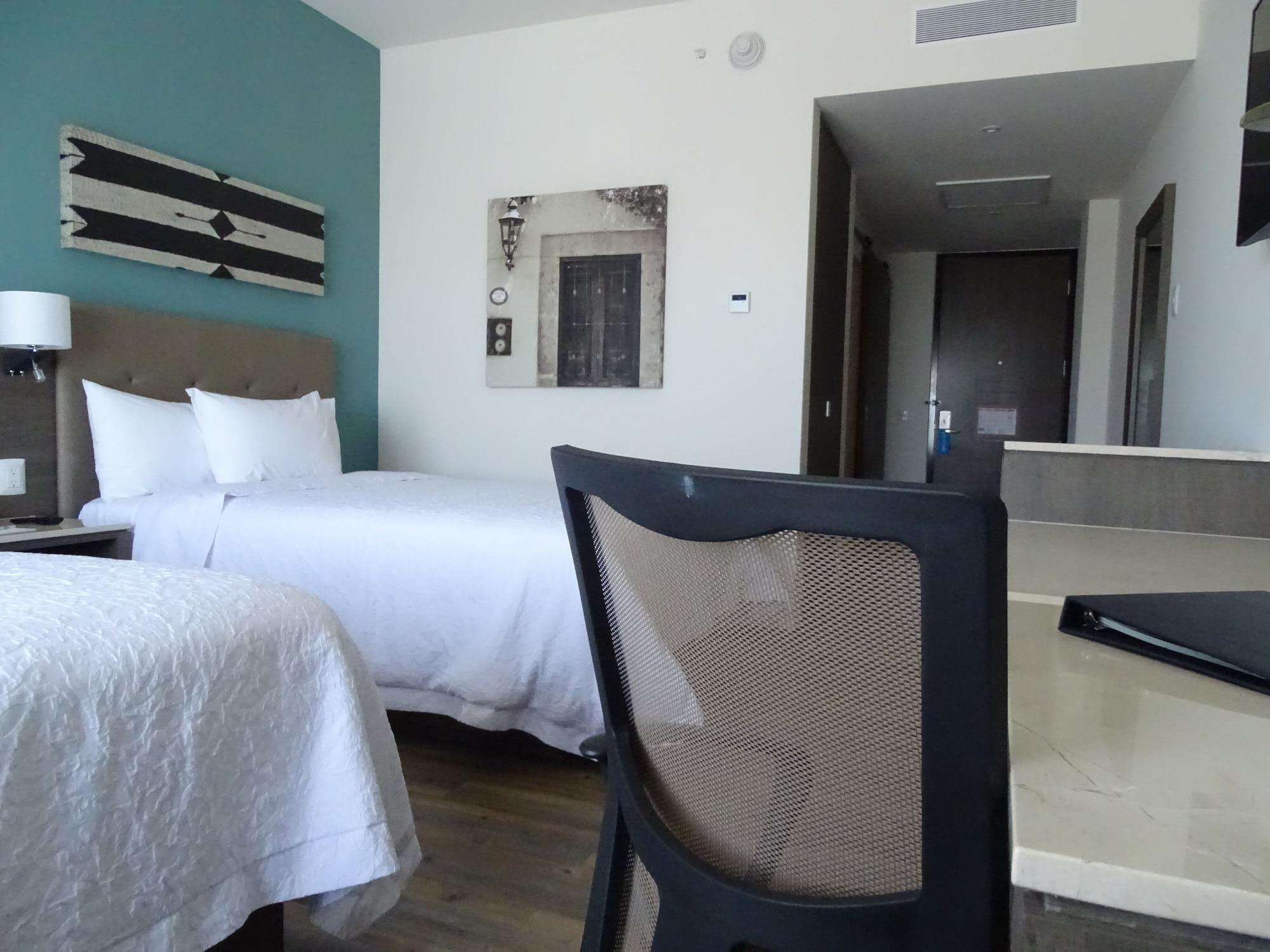 Hampton Inn By Hilton Celaya Celaya  Εξωτερικό φωτογραφία