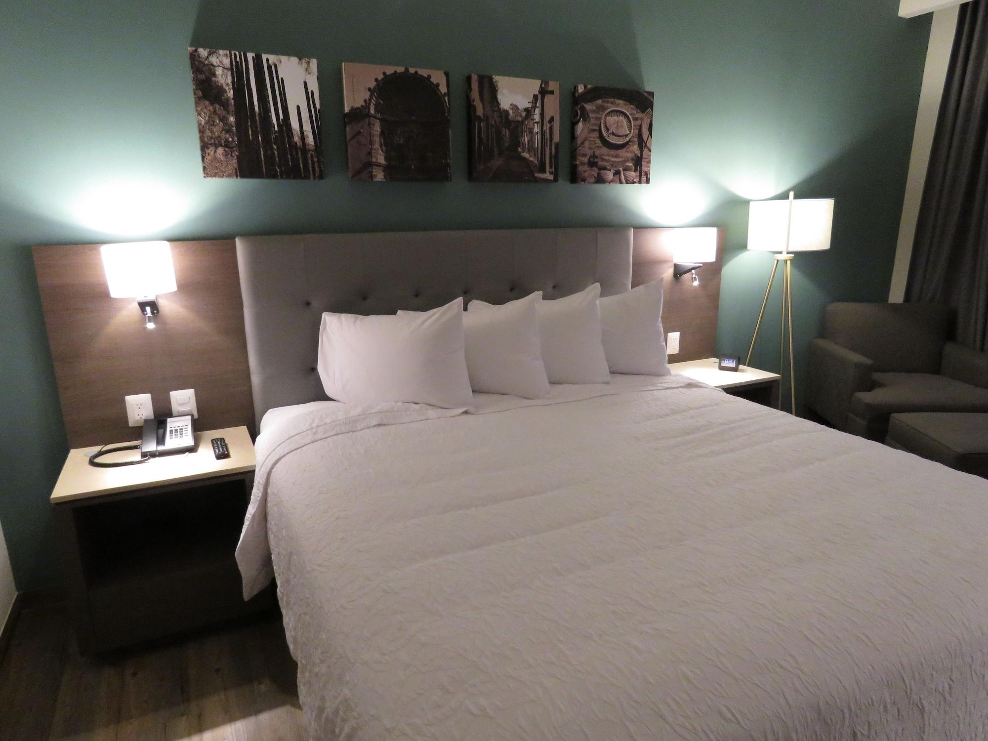 Hampton Inn By Hilton Celaya Celaya  Εξωτερικό φωτογραφία
