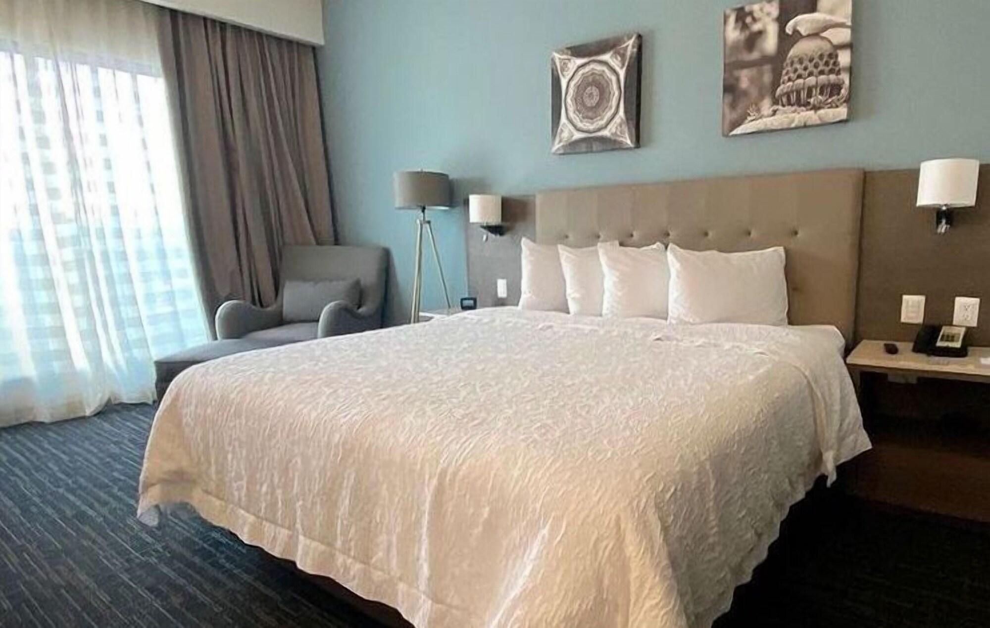 Hampton Inn By Hilton Celaya Celaya  Εξωτερικό φωτογραφία