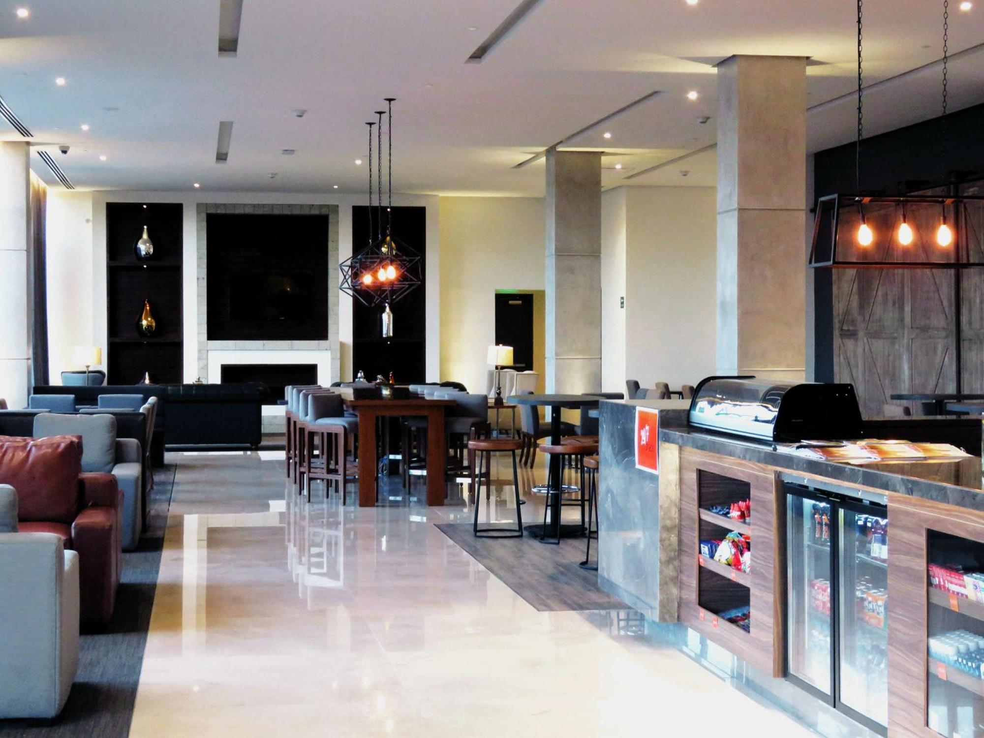 Hampton Inn By Hilton Celaya Celaya  Εξωτερικό φωτογραφία