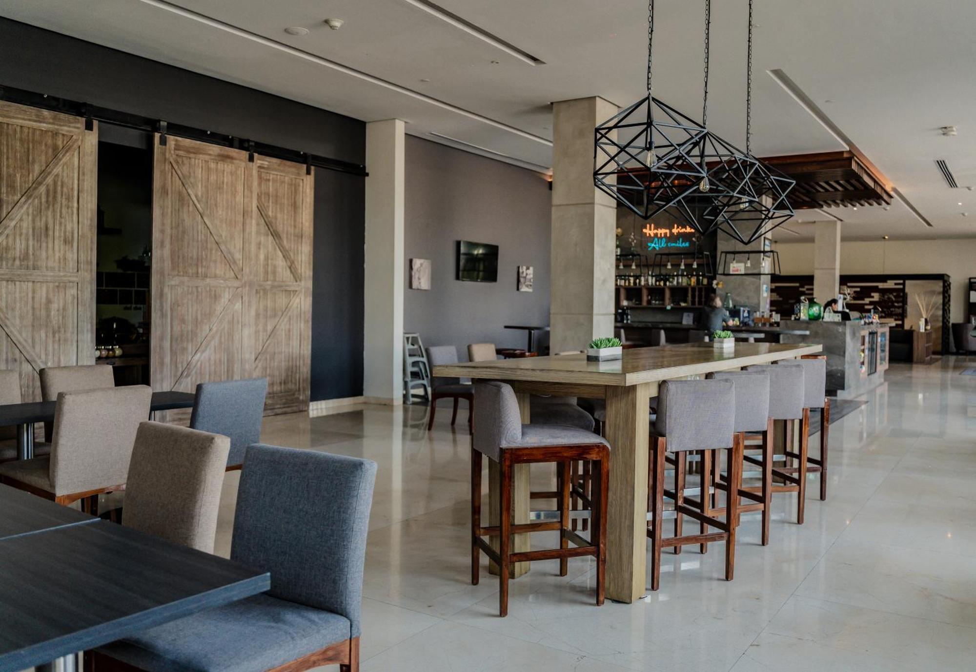 Hampton Inn By Hilton Celaya Celaya  Εξωτερικό φωτογραφία